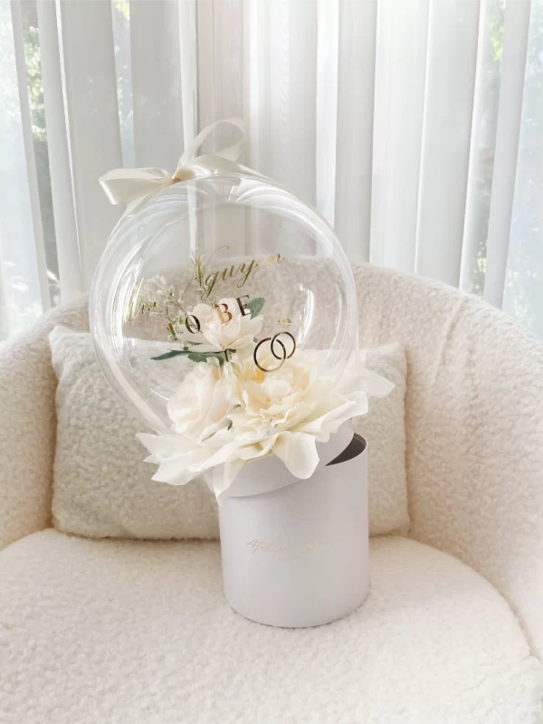 Flower Balloon Gift Box Small Cream