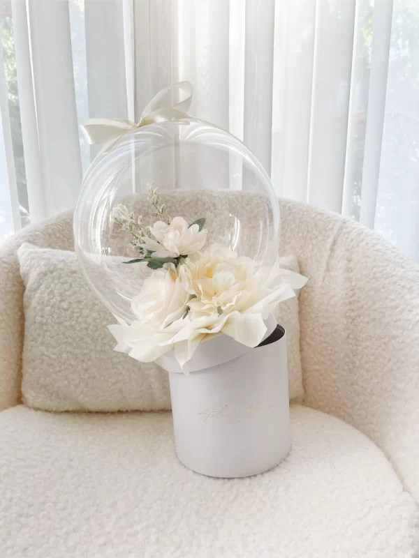 Flower Balloon Gift Box Small Cream